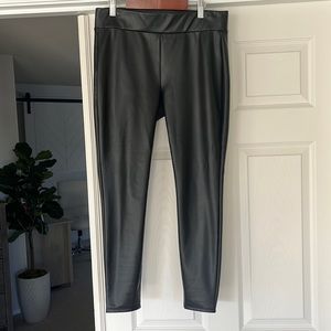 Black Medium Petite, faux, leather leggings – loft